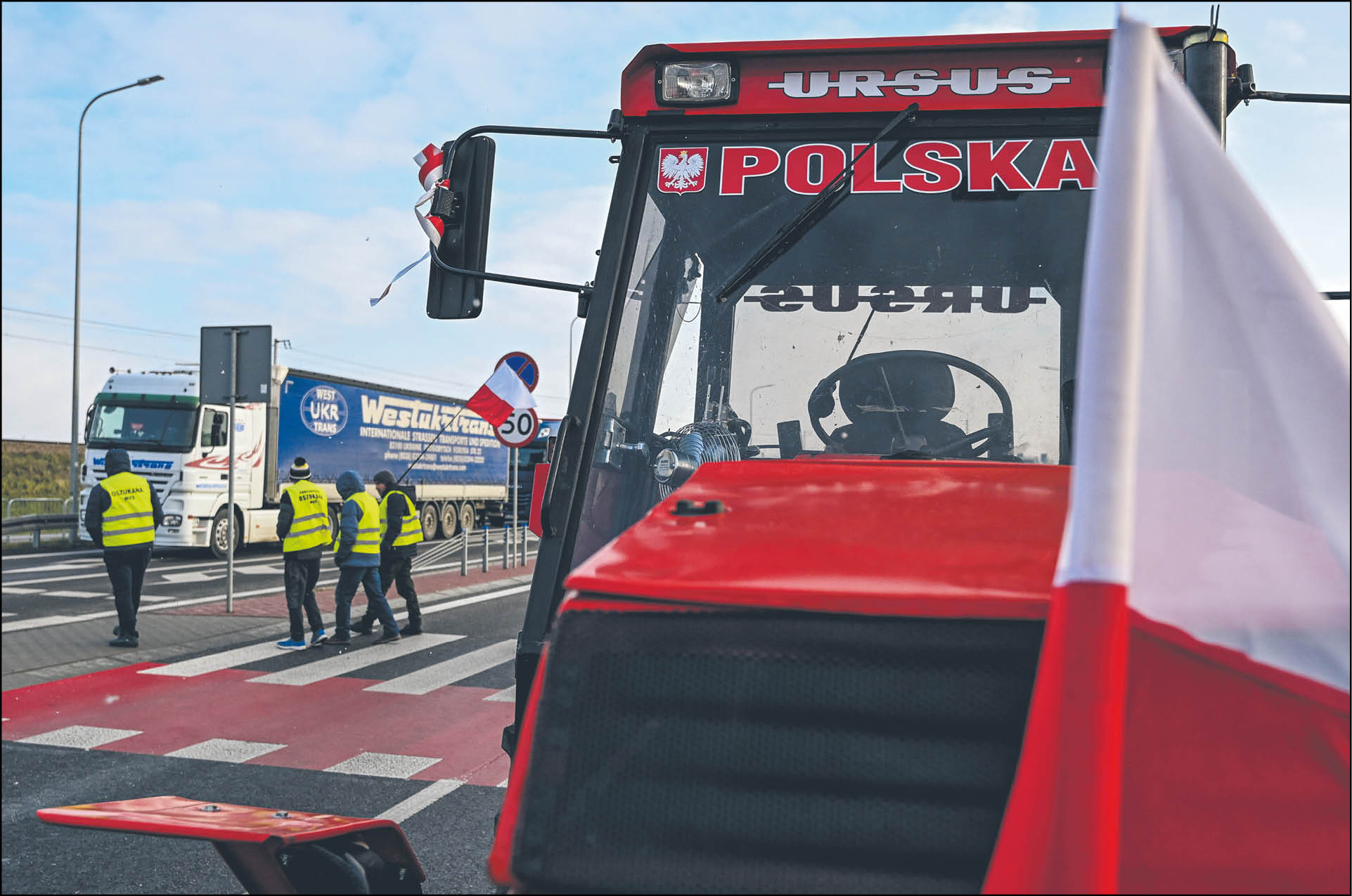 Organizatorzy protestu chcieli zablokować ruch wszystkich pojazdów ciężarowych wjeżdżających do Polski. Nie pozwoliła na to zbyt mała liczba uczestników