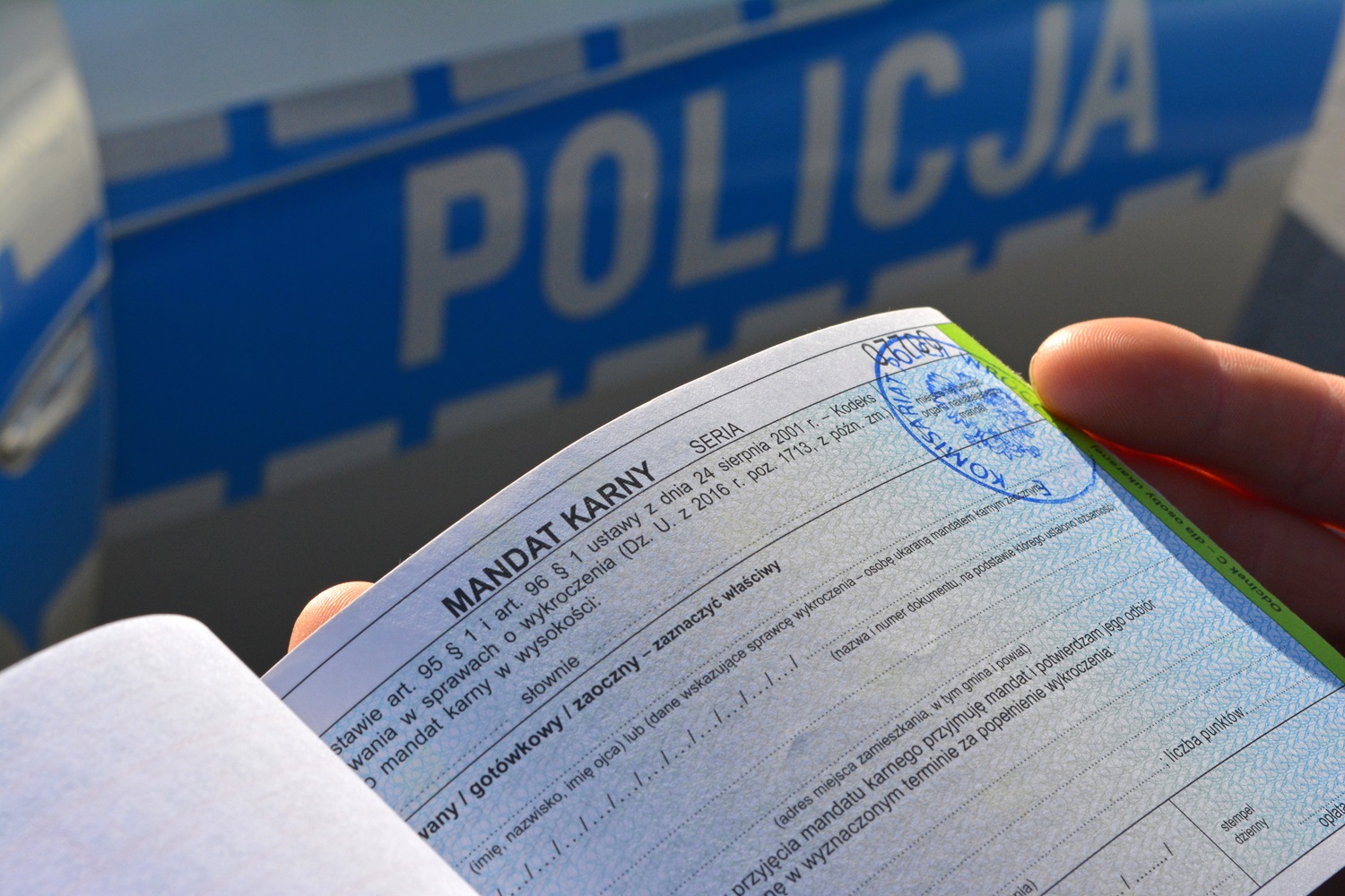 Nowe przepisy drogowe 2025: odbiorą prawo jazdy i zablokują kasowanie punktów karnych