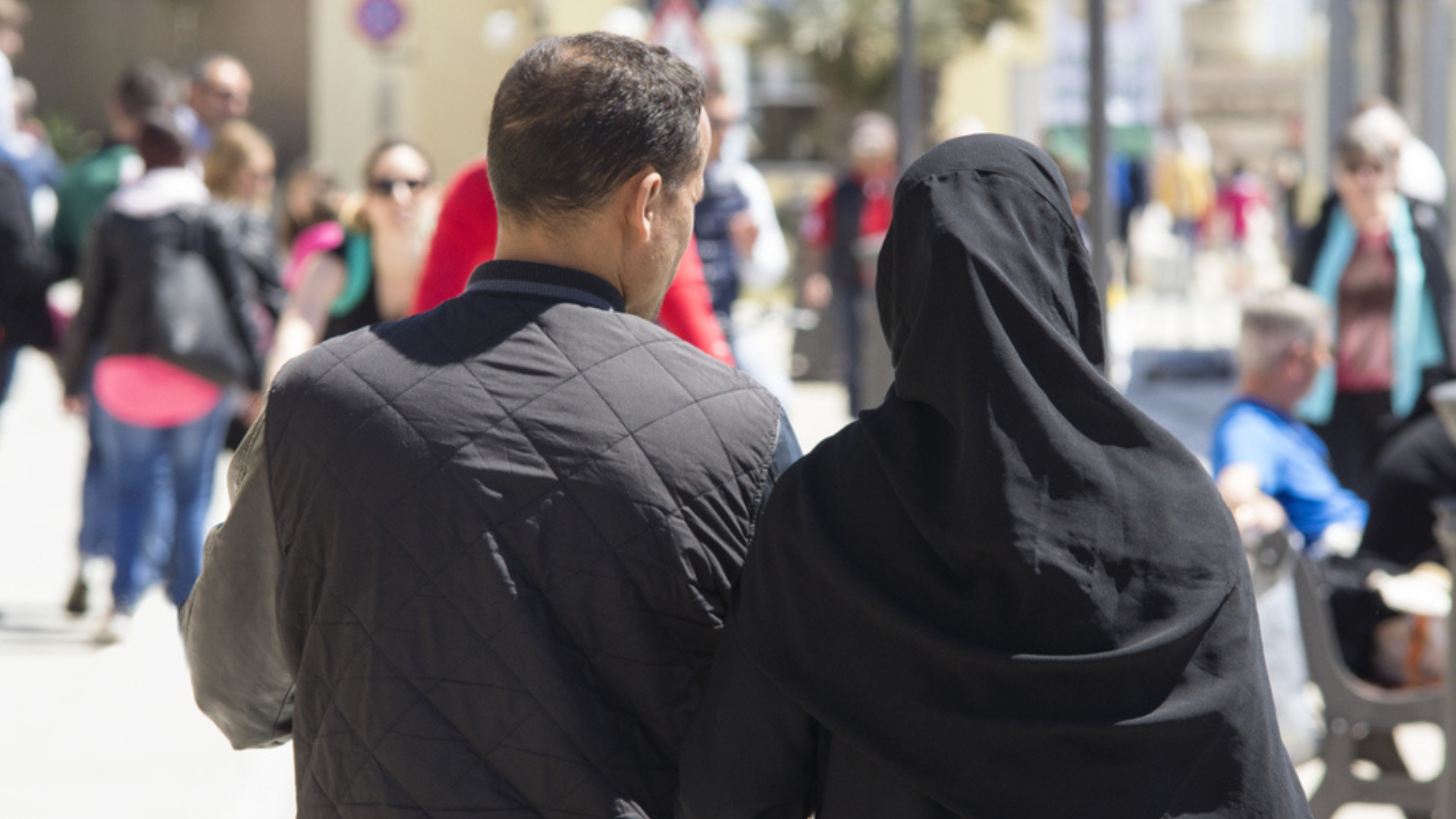 Coraz więcej muzułmańskich pracowników w Polsce. Ekspertka: w końcu staliśmy się atrakcyjnym rynkiem pracy