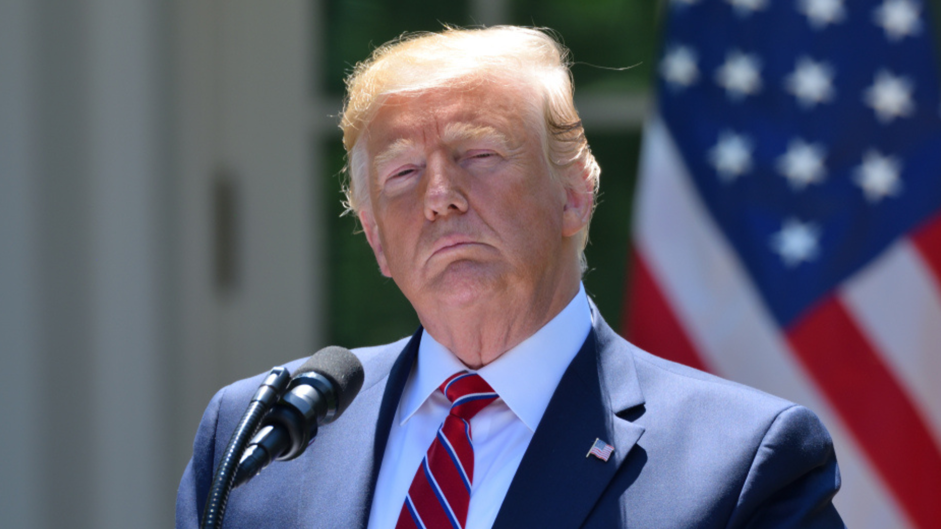 Trump uderza w Europę: 25% cła na wszystkie towary z UE! Wojna handlowa na horyzoncie?
