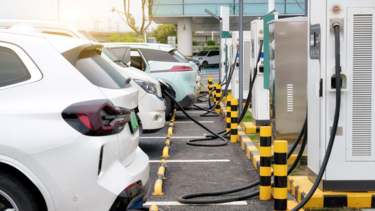 Ile prądu potrzebuje samochód elektryczny?