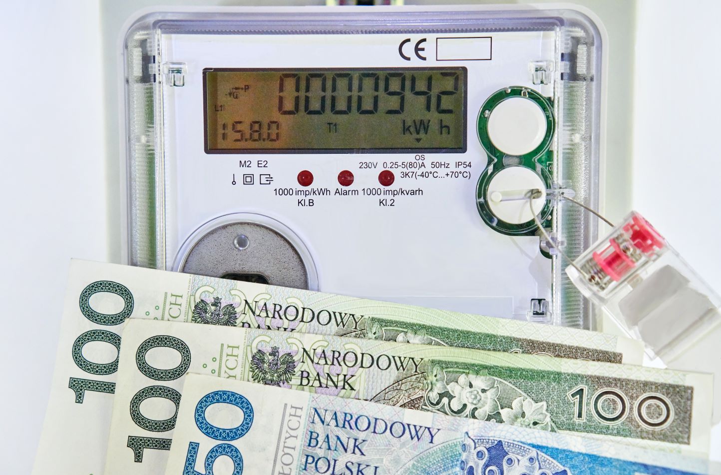 Cena energii elektrycznej w 2026 roku. Minister finansów i gospodarki prognozuje obniżkę