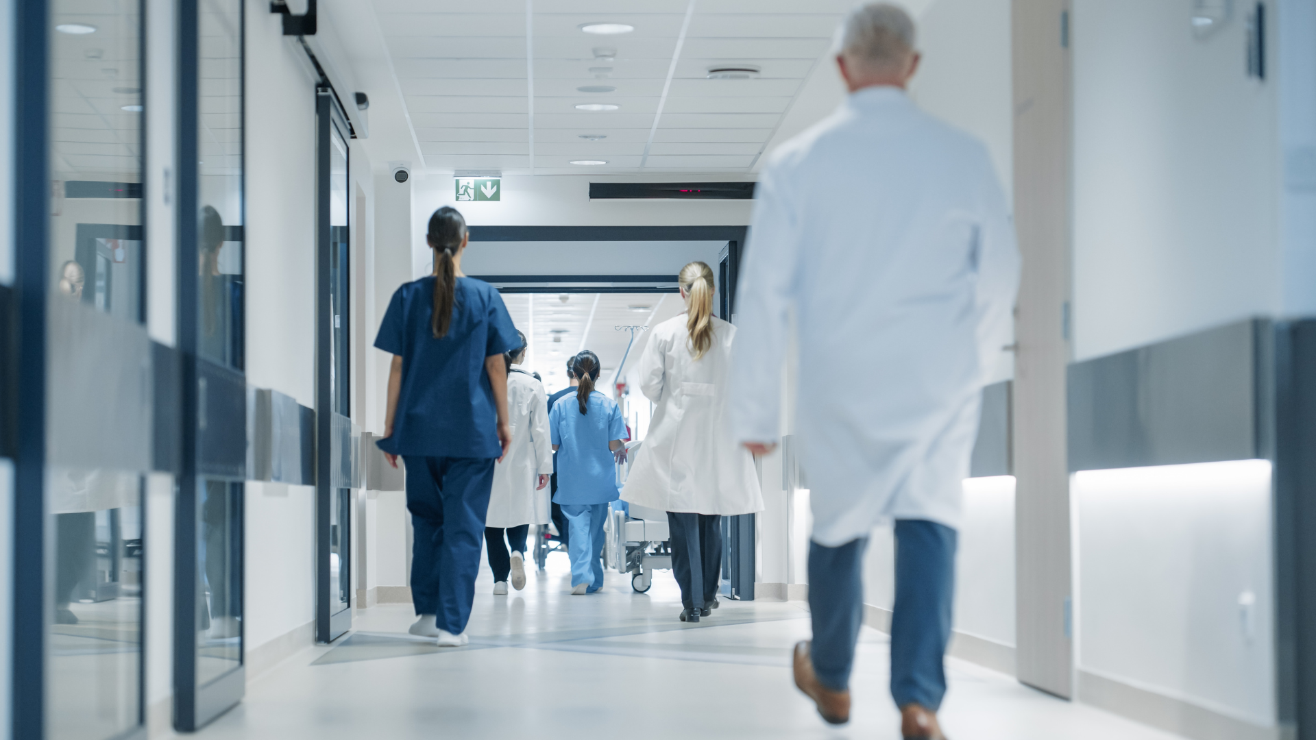 reforma szpitali 2025 ustawa o opiece zdrowotnej zmiany w szpitalach 2025 NFZ zmiany świadczenia zdrowotne leczenie bez hospitalizacji SP ZOZ powiatowe centra zdrowia system ochrony zdrowia ustawa zdrowotna sierpień 2025 samodzielny publiczny zakład opieki zdrowotnej szpitale służba zdrowia system opieki zdrowotnej