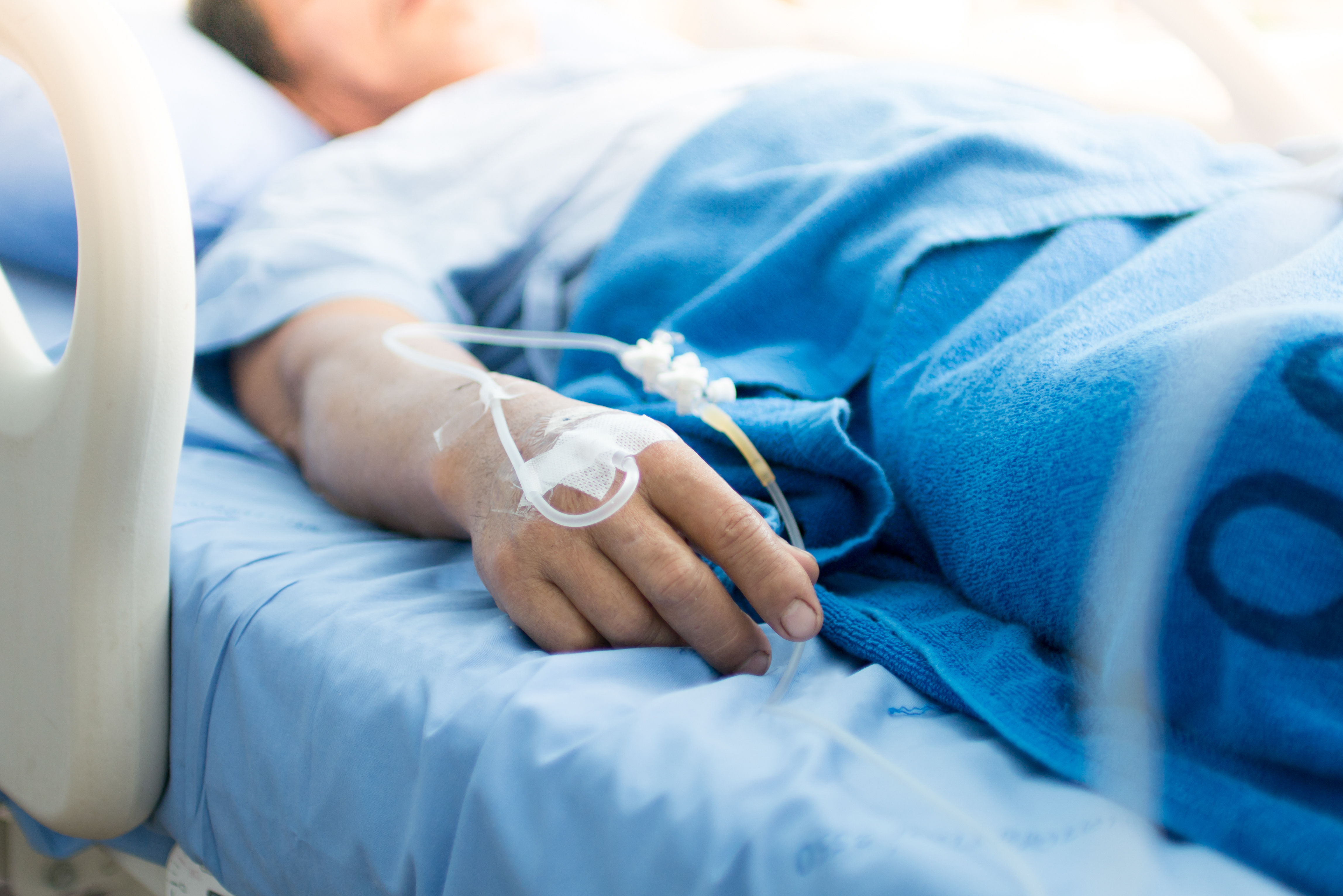 pacjent przeszczep pęcherza pierwszy przeszczep pęcherza moczowego przeszczep nerki i pęcherza nowotwory układu moczowego operacja robotyczna transplantacja transplantologia rak nerki rak pęcherza moczowego robot chirurgiczny medycyna USA przełom w medycynie historia pacjenta Oscar Larrainzar