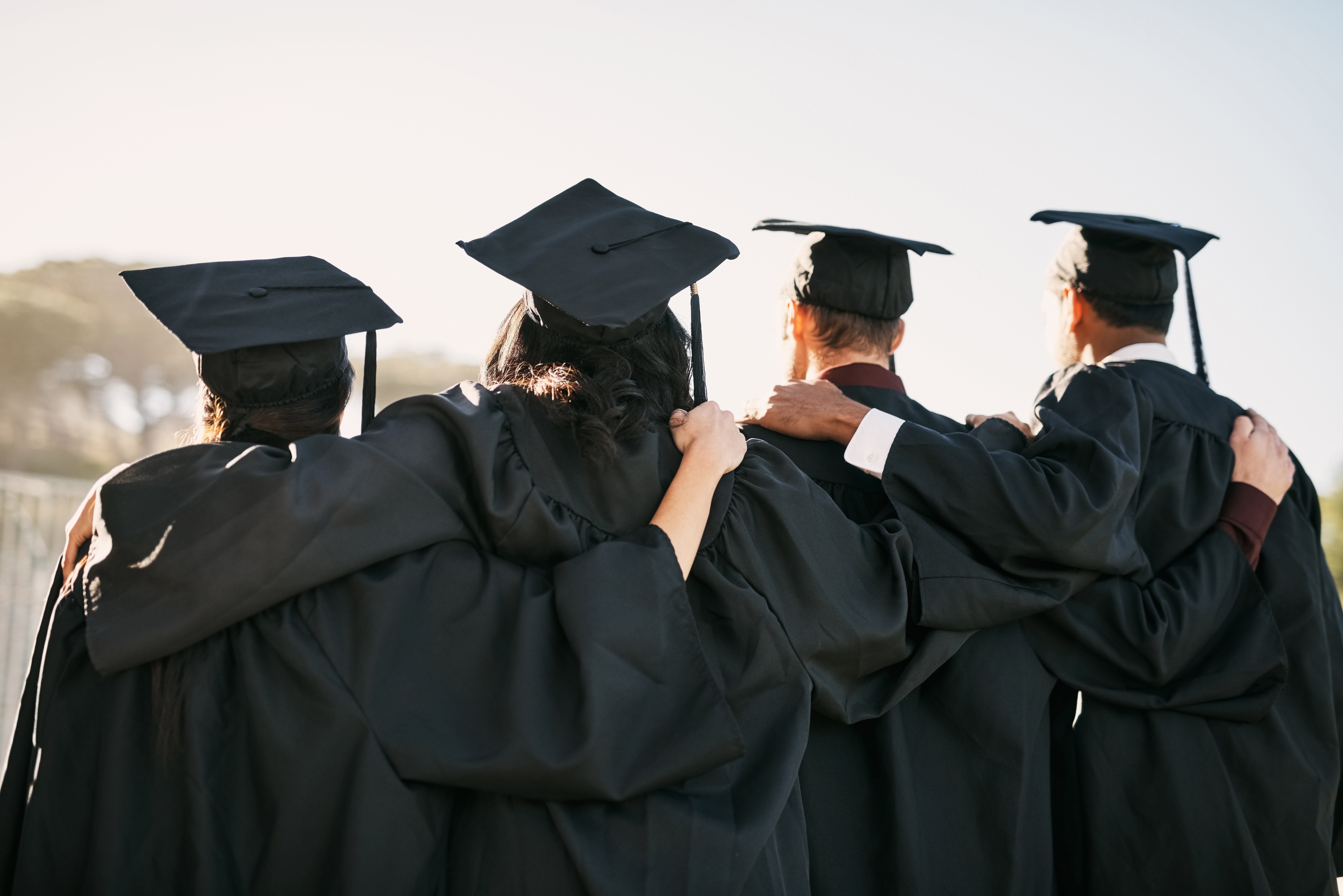 Prawo do świadczeń w ramach NFZ. Jak zgłosić studenta do ubezpieczenia zdrowotnego?
