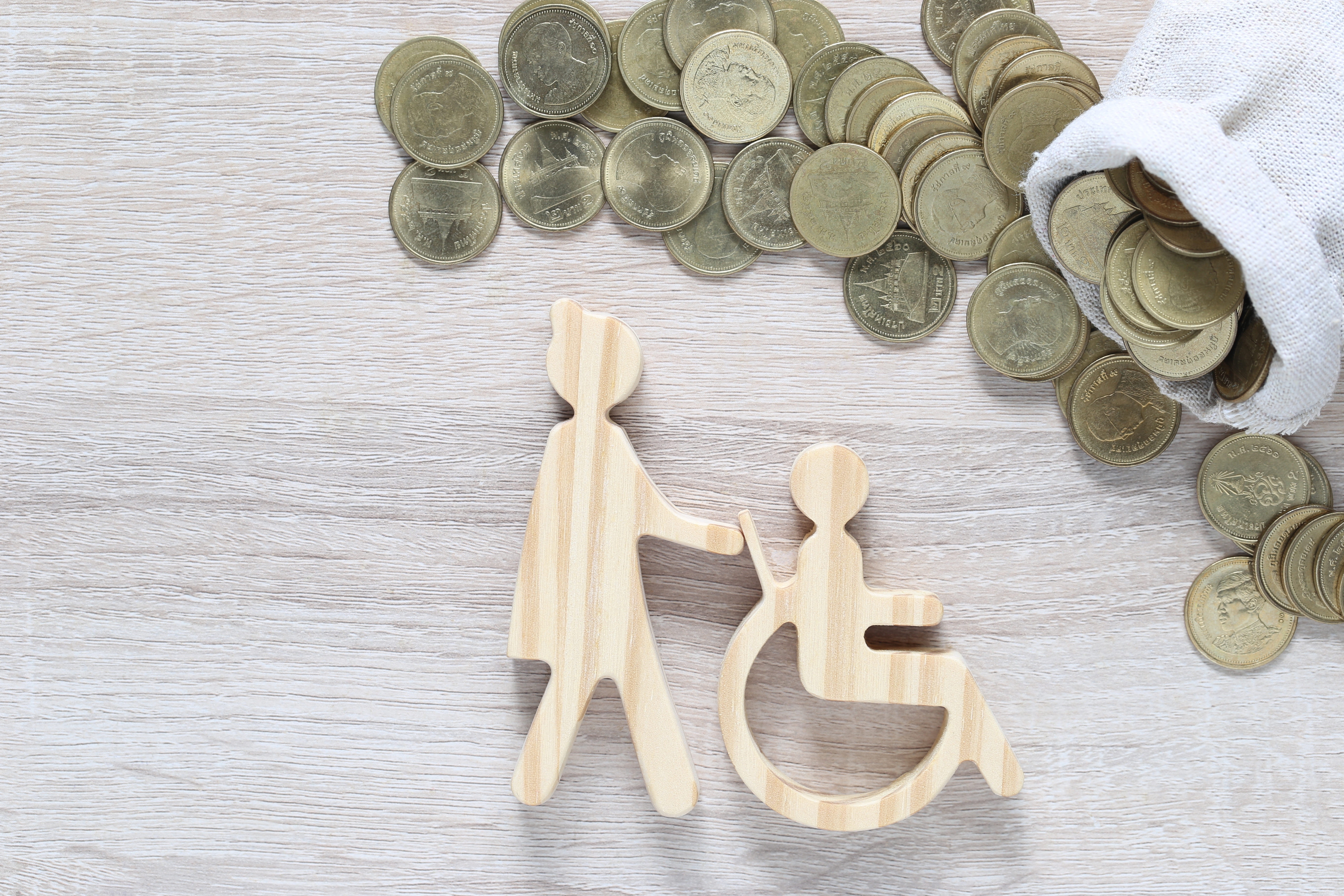 ZUS: Jak i kiedy można otrzymać niezrealizowane świadczenie wspierające po osobie z niepełnosprawnością?