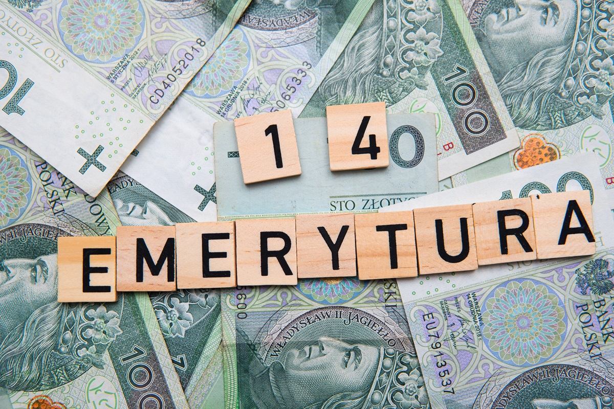 14. emerytura 2025: KRUS wypłaci później niż ZUS? Sprawdź terminy dla rolników