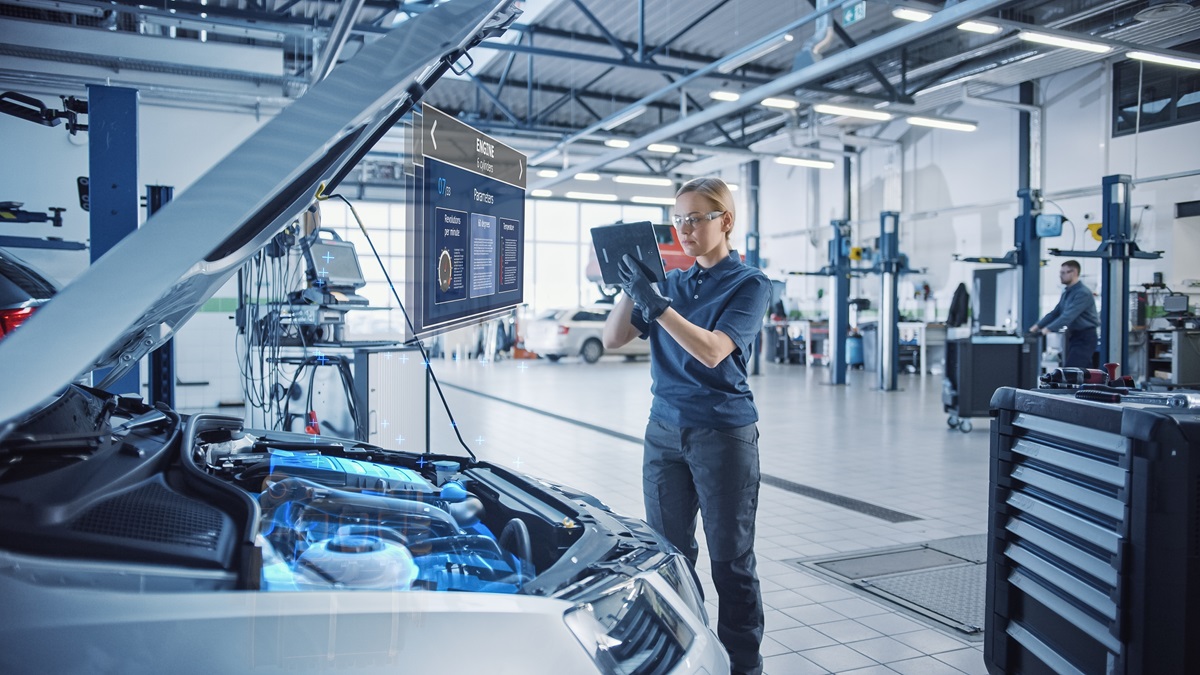 Gdzie chcą pracować Polacy? Ranking 2025: wymarzonym miejscem pracy branża motoryzacyjna. Bije na głowę IT
