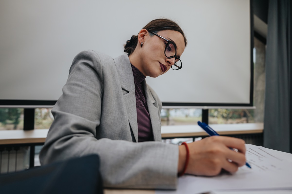 Przekształcenie umów cywilnoprawnych w stosunek pracy. Będą odszkodowania dla przymusowych pracodawców