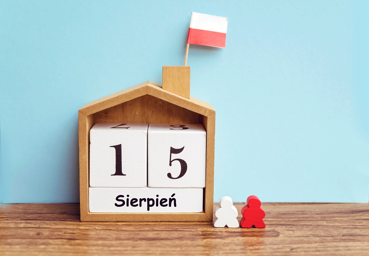 Sierpień 2025 - dni wolne i godziny pracy