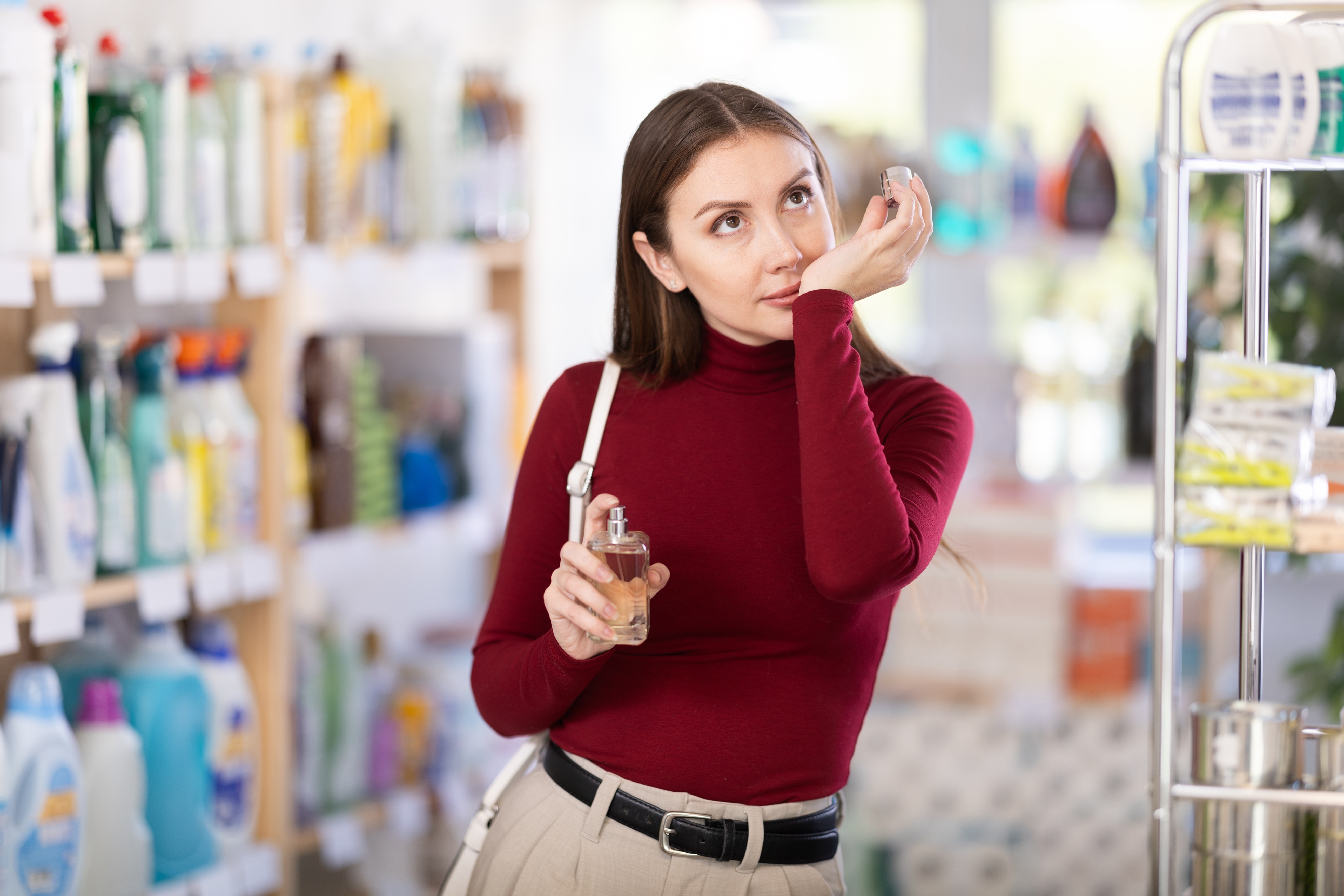 kobieta zapach perfumy perfumeria węch