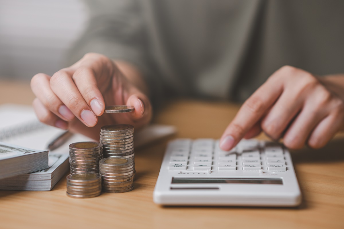 Będą dodatki dla asystentów rodziny. Do 2400 zł w 2025 roku