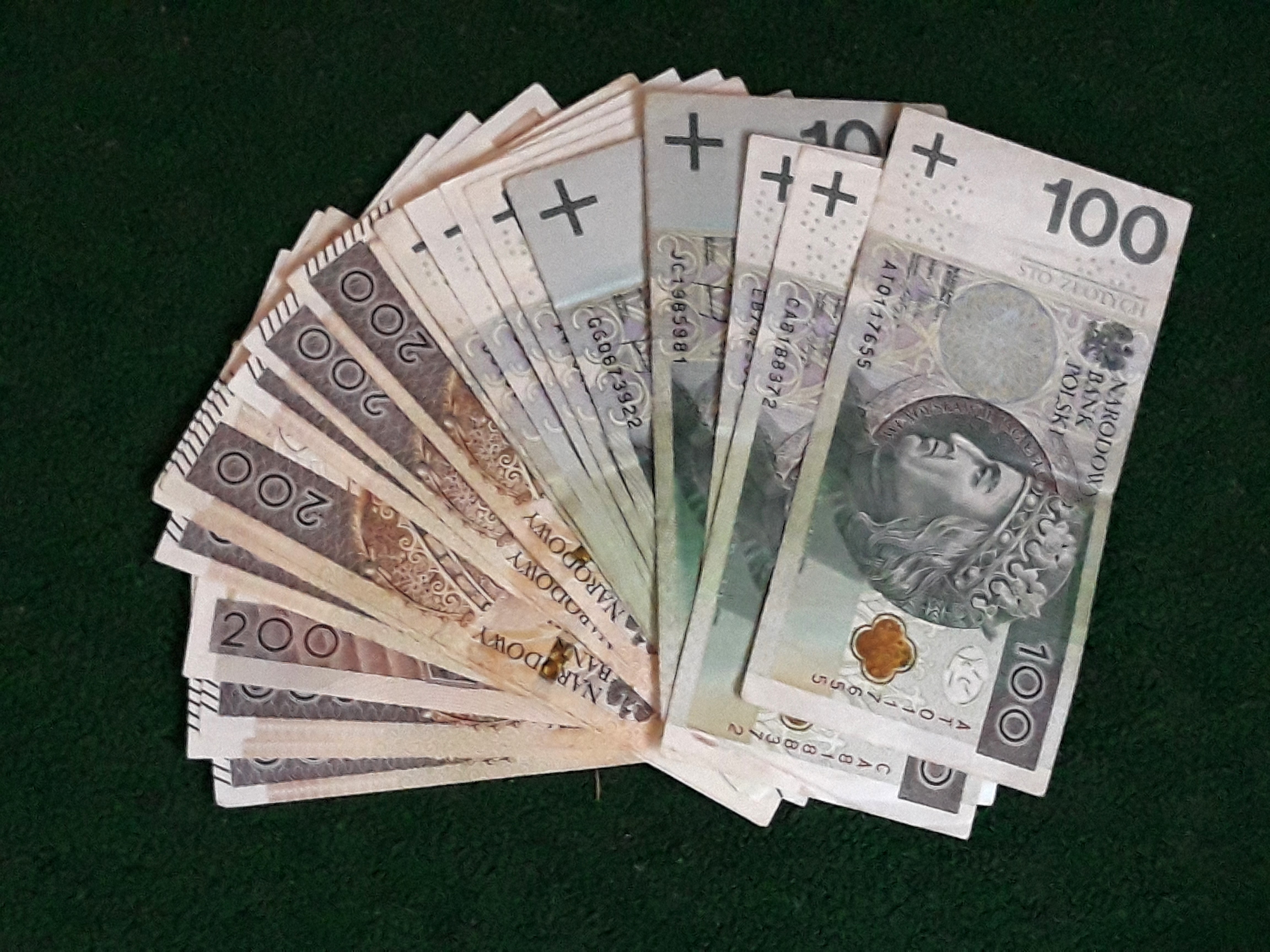 Bon ciepłowniczy już od 2025 roku! Kto dostanie dopłatę w wysokości do 3,5 tys. zł rocznie? Sprawdź, czy spełniasz kryteria