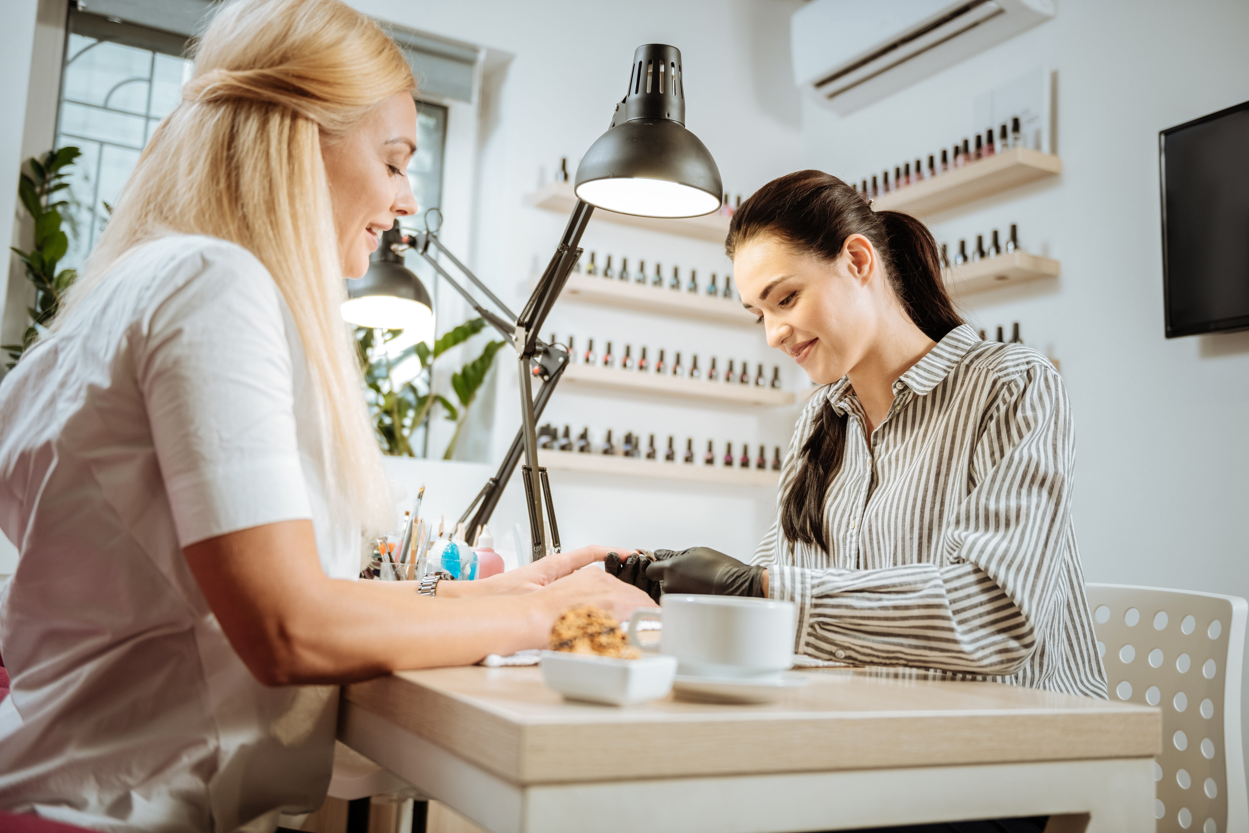 salon kosmetyczny beauty manicure paznokcie