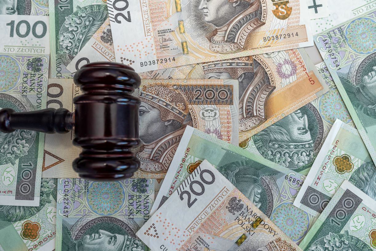 Czy prawo stoi po stronie wierzyciela? Termin 60 dni, odsetki, rekompensaty, windykacja na koszt dłużnika, sąd