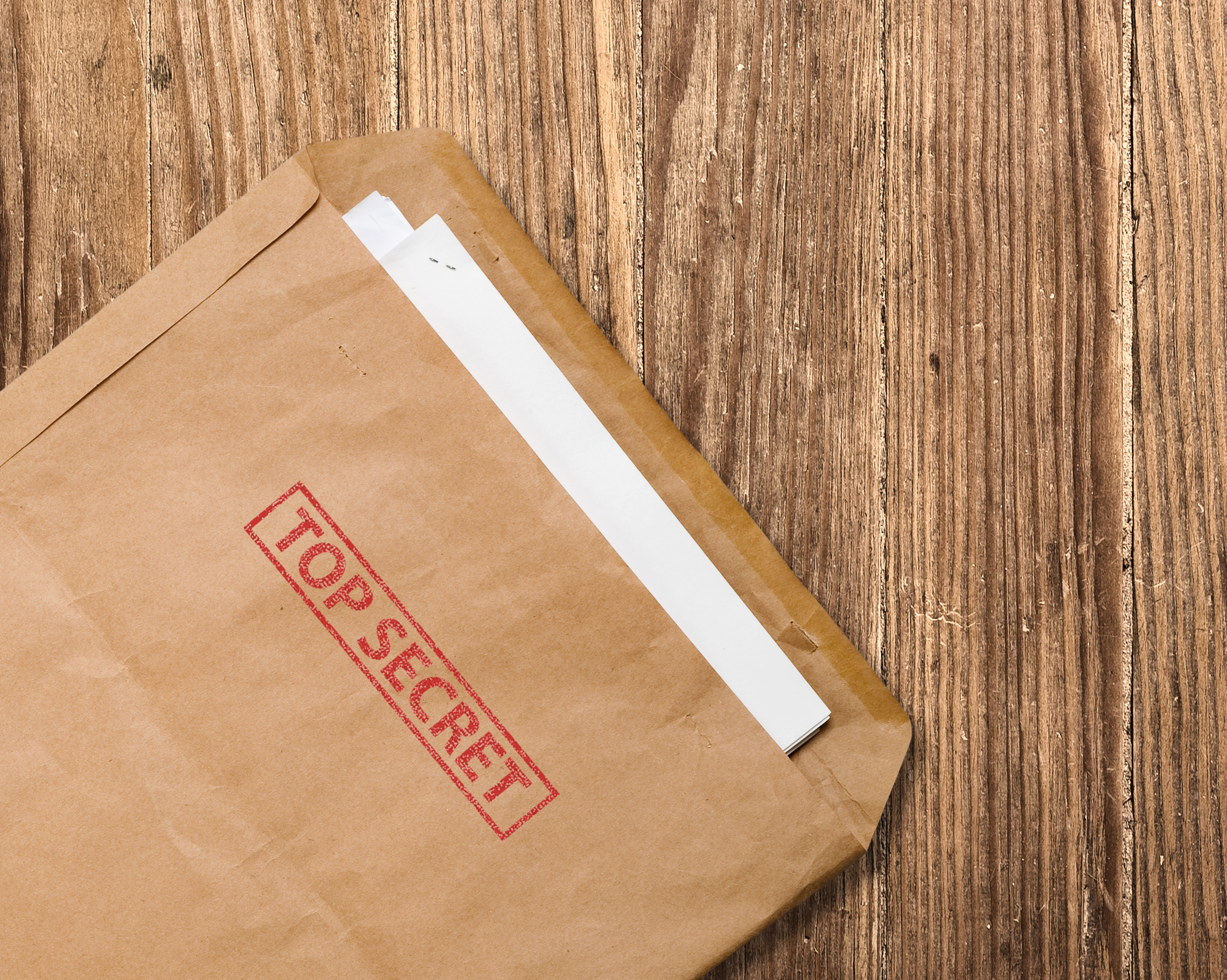 Przekazanie pracownikowi informacji o warunkach pracy i płacy to za mało. Jakie jeszcze obowiązki obciążają pracodawcę?