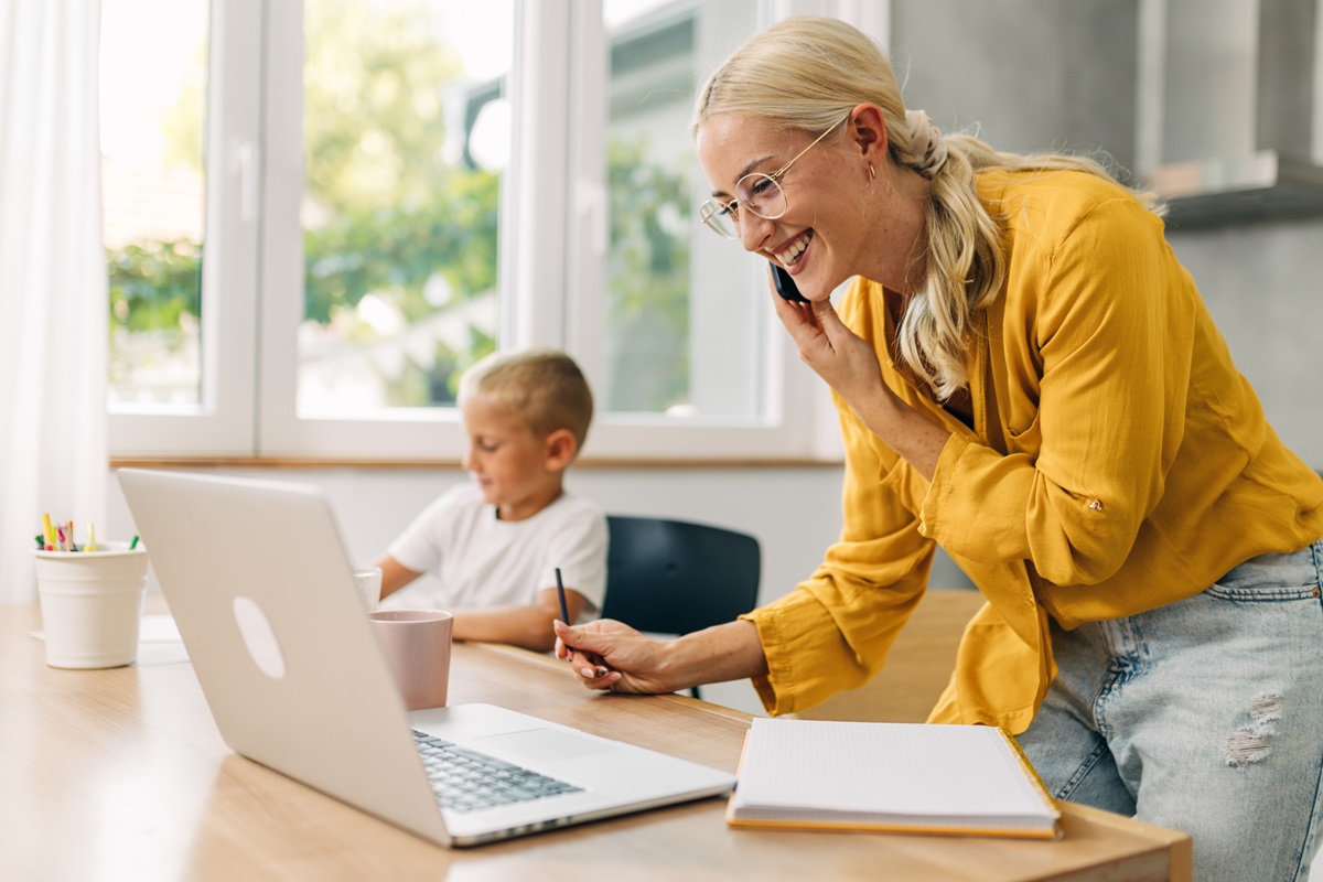 Czy można pracować w czasie urlopu wychowawczego?