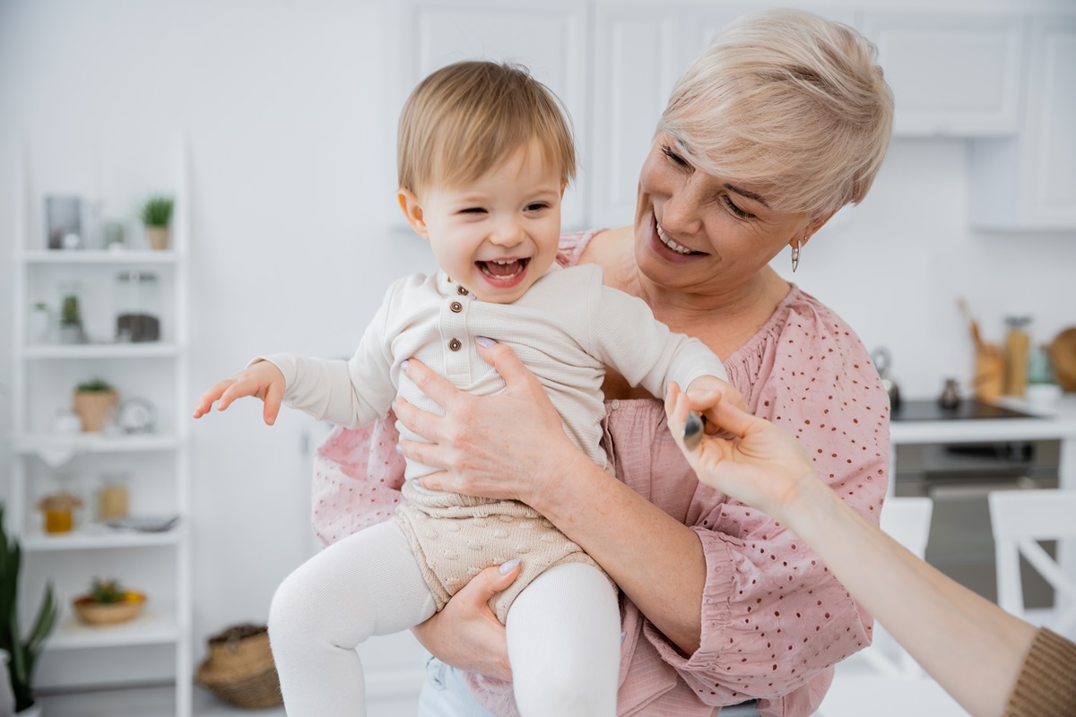 Babcia z wyższą emerytura? ZUS przypomina o korzystnym rozwiązaniu