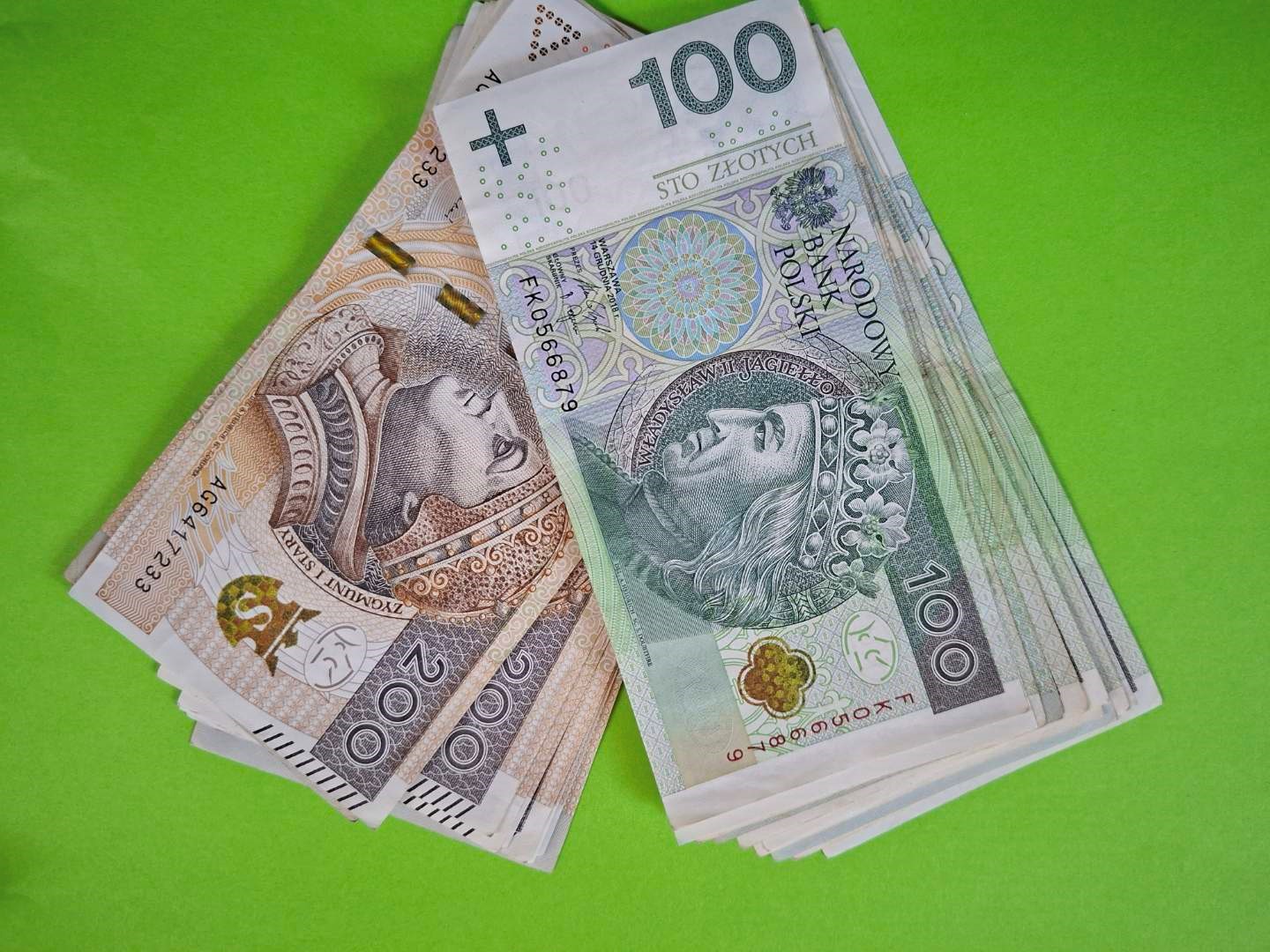 Nowe świadczenie dla seniorów: bon senioralny 2150 zł miesięcznie. Decyduje średni miesięczny dochód