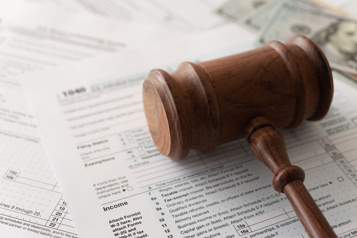 Granica między urządzeniem technicznym a budowlą – najnowsze orzecznictwo w sprawie opodatkowania silosów i zbiorników