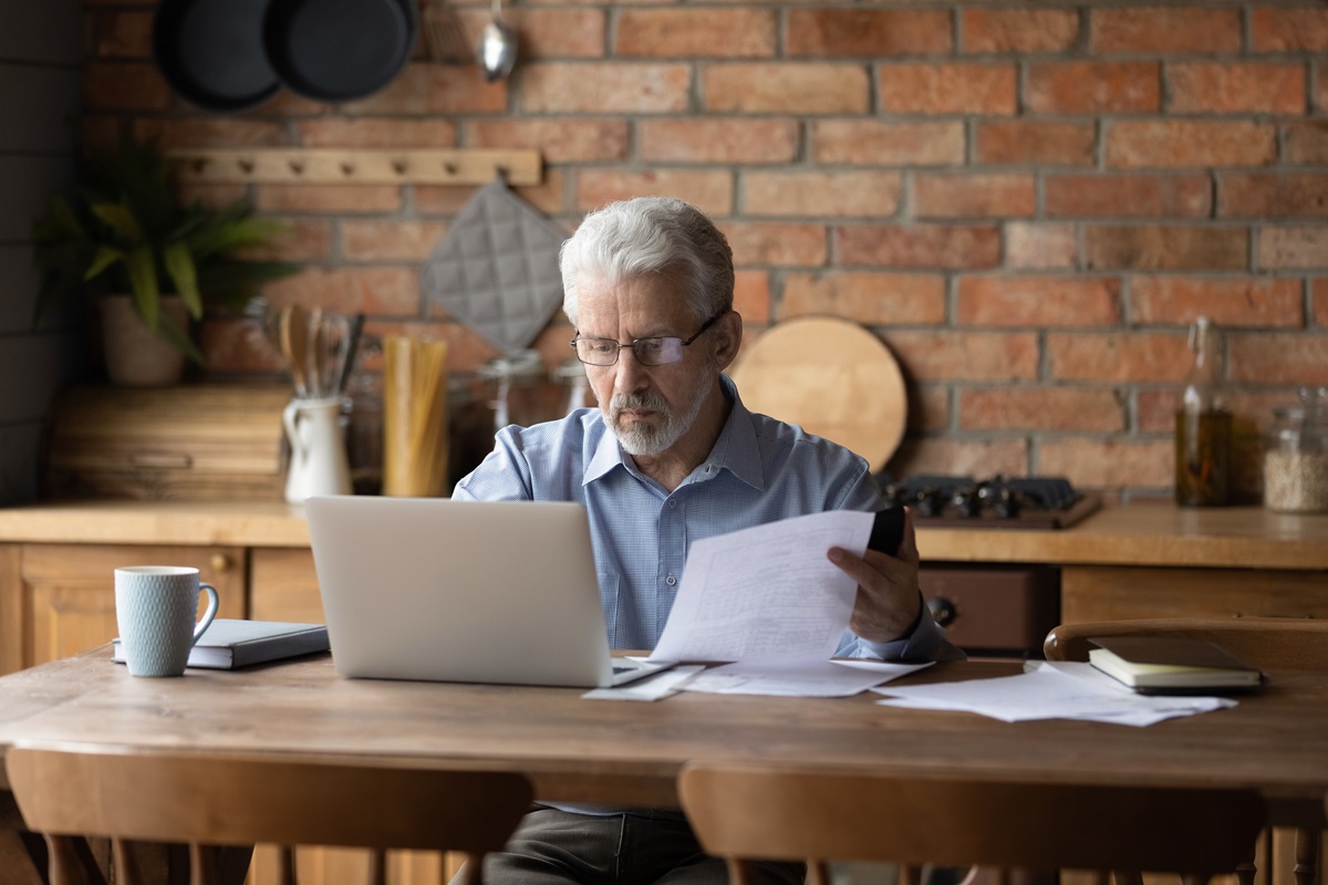 6140,20 zł: nowa kwota graniczna przychodu emeryta i rencisty od grudnia 2025 r. do lutego 2026 r. i kwota graniczna przychodu w całym 2025 r. [ZUS]