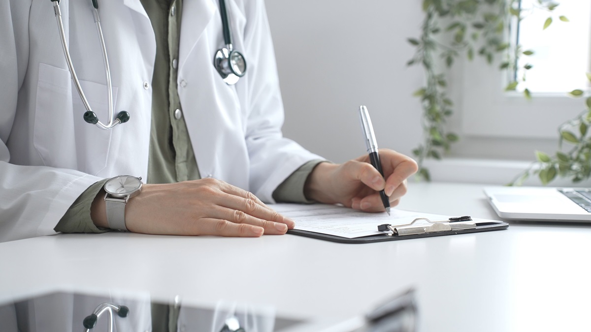 Zmiany w zwolnieniach lekarskich: Co czeka pracowników? ZUS wyjaśnia