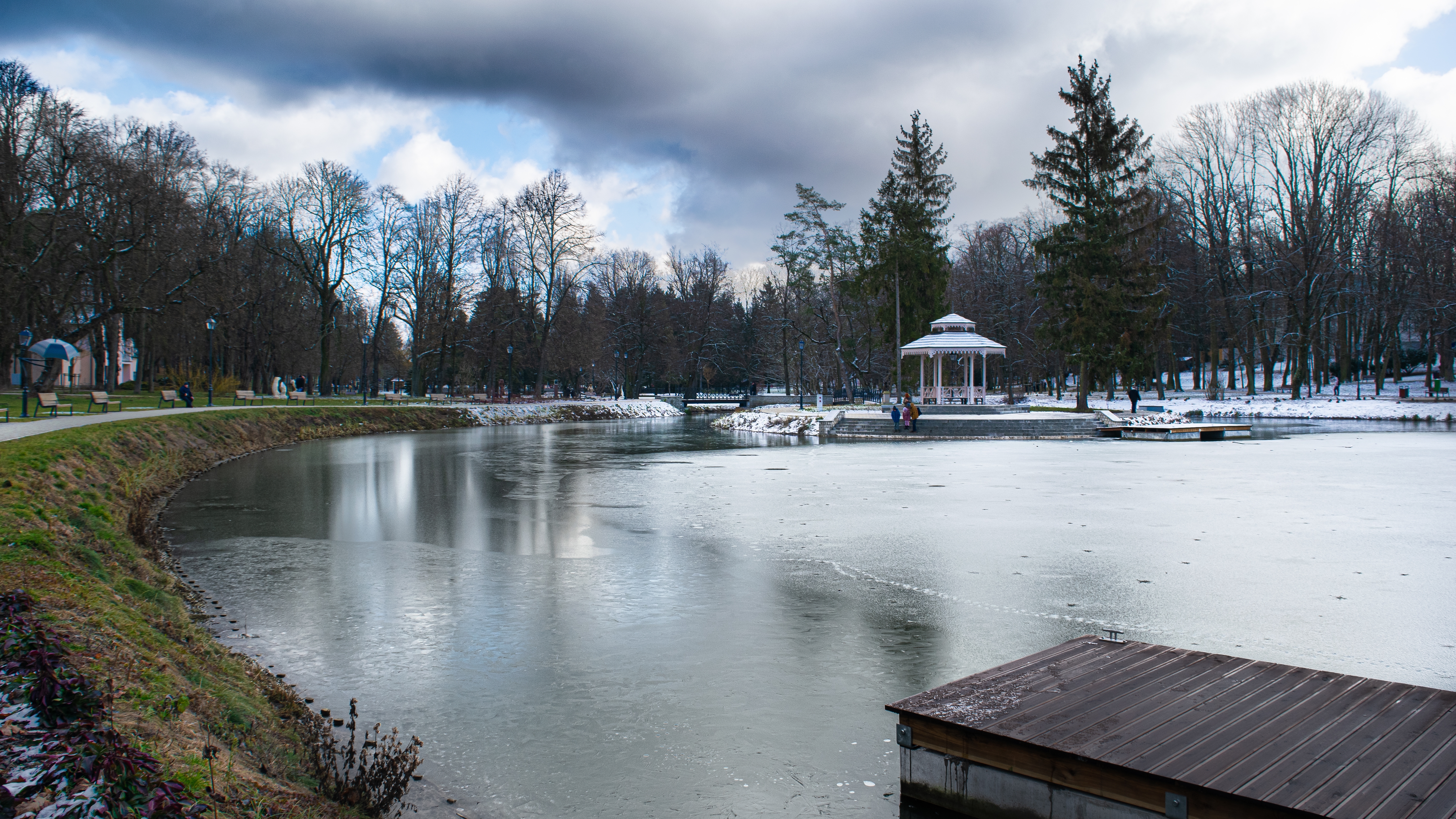 Fenomen lodowych kąpieli i morsowania - szaleństwo czy samo zdrowie