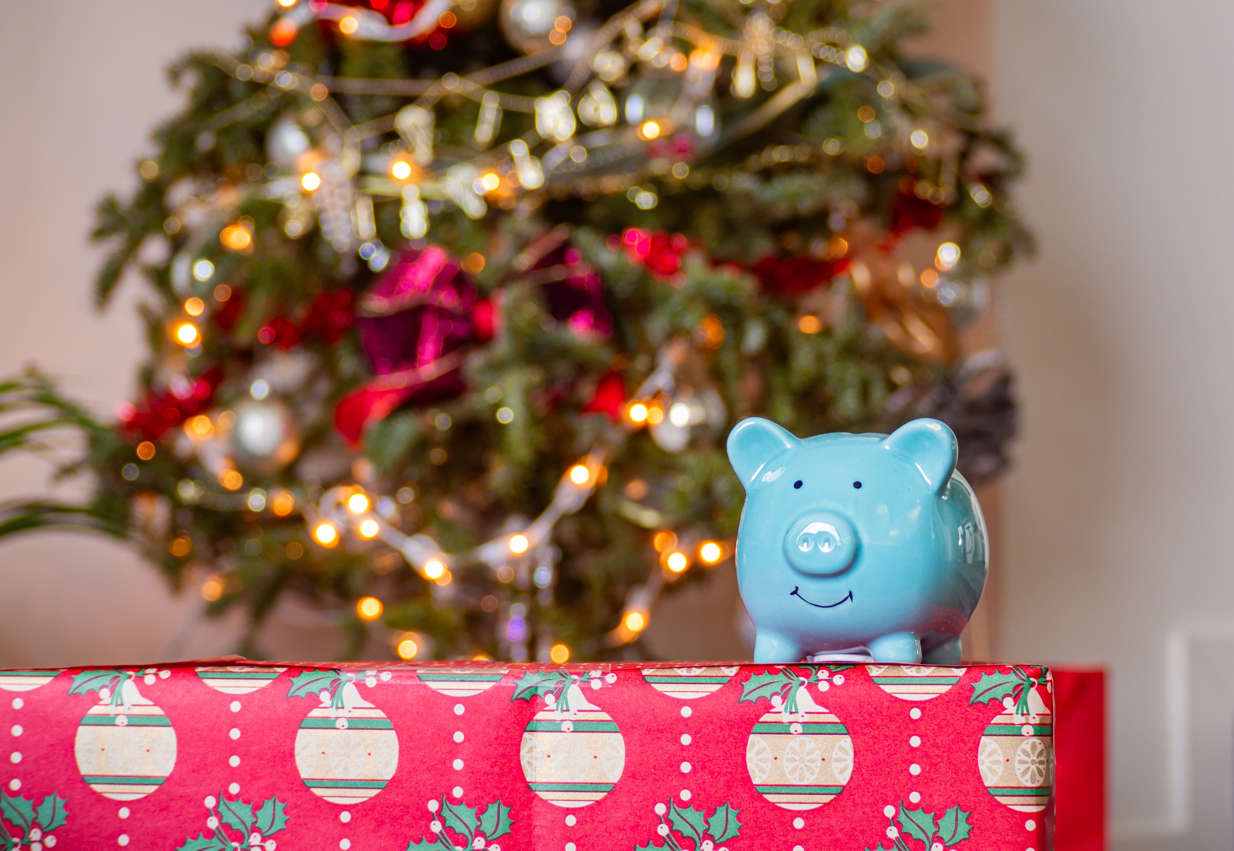 Prezenty stanowią choćby do 40 proc. świątecznych wydatków większości Polaków [BADANIE]