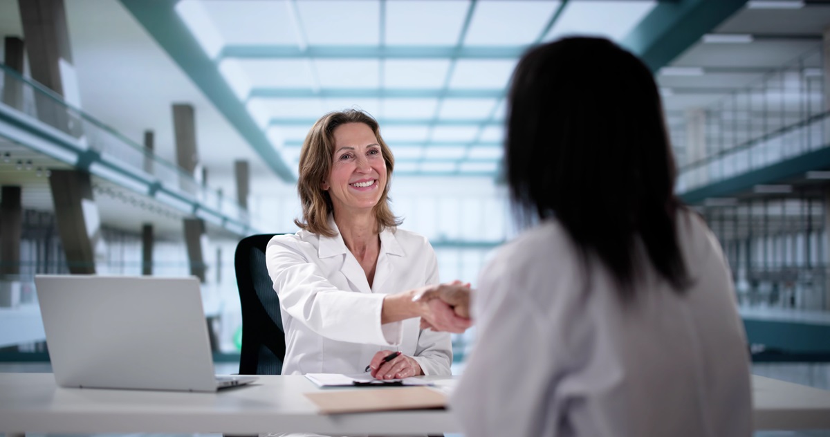 Czy firmy zamierzają zatrudniać nowych pracowników na początku 2026 roku? Prognoza zatrudnienia netto