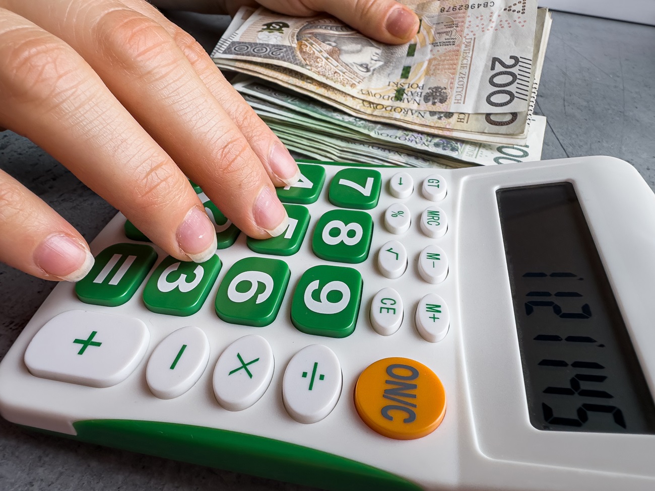 Od stycznia 2026 roku już 600 plus na dentystę. dla wszystkich, kto opłaca składkę zdrowotną. Ale czy wiesz, jak skorzystać?