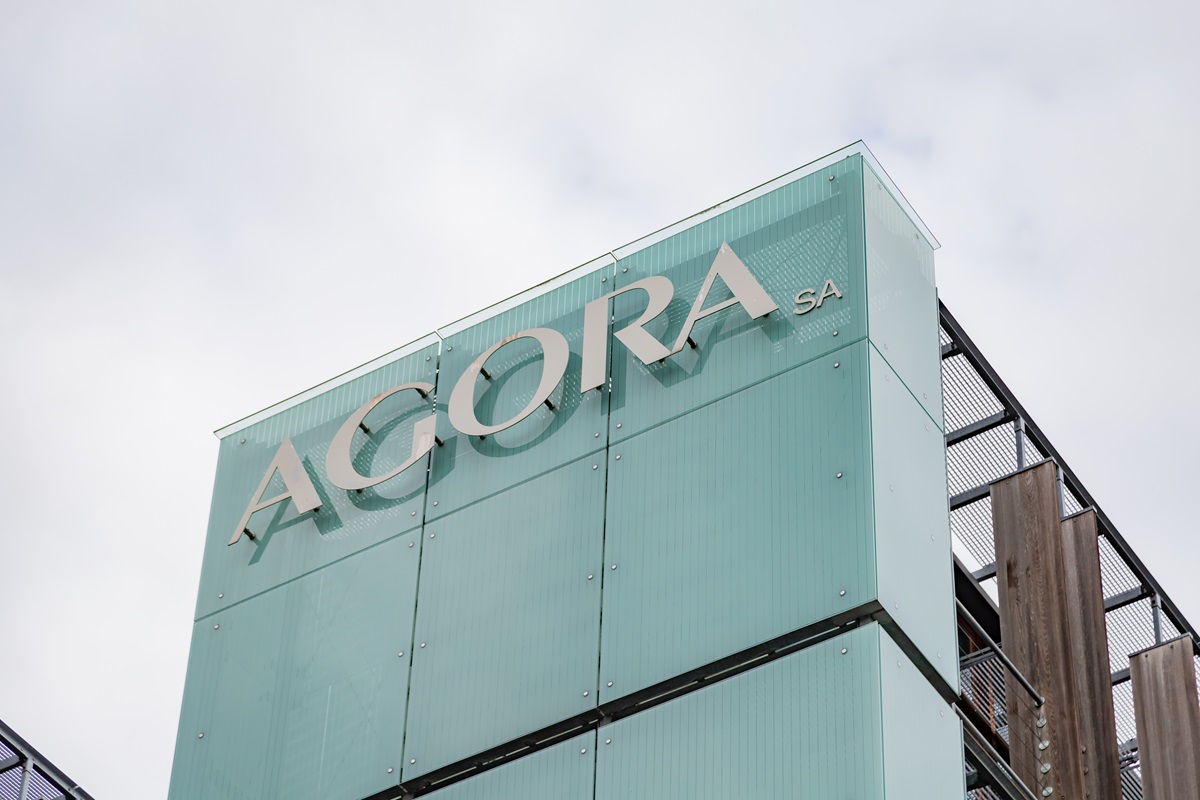 Zwolnienia grupowe w Agorze. Do końca lutego 2026 r. pracę straci aż do 166 pracowników