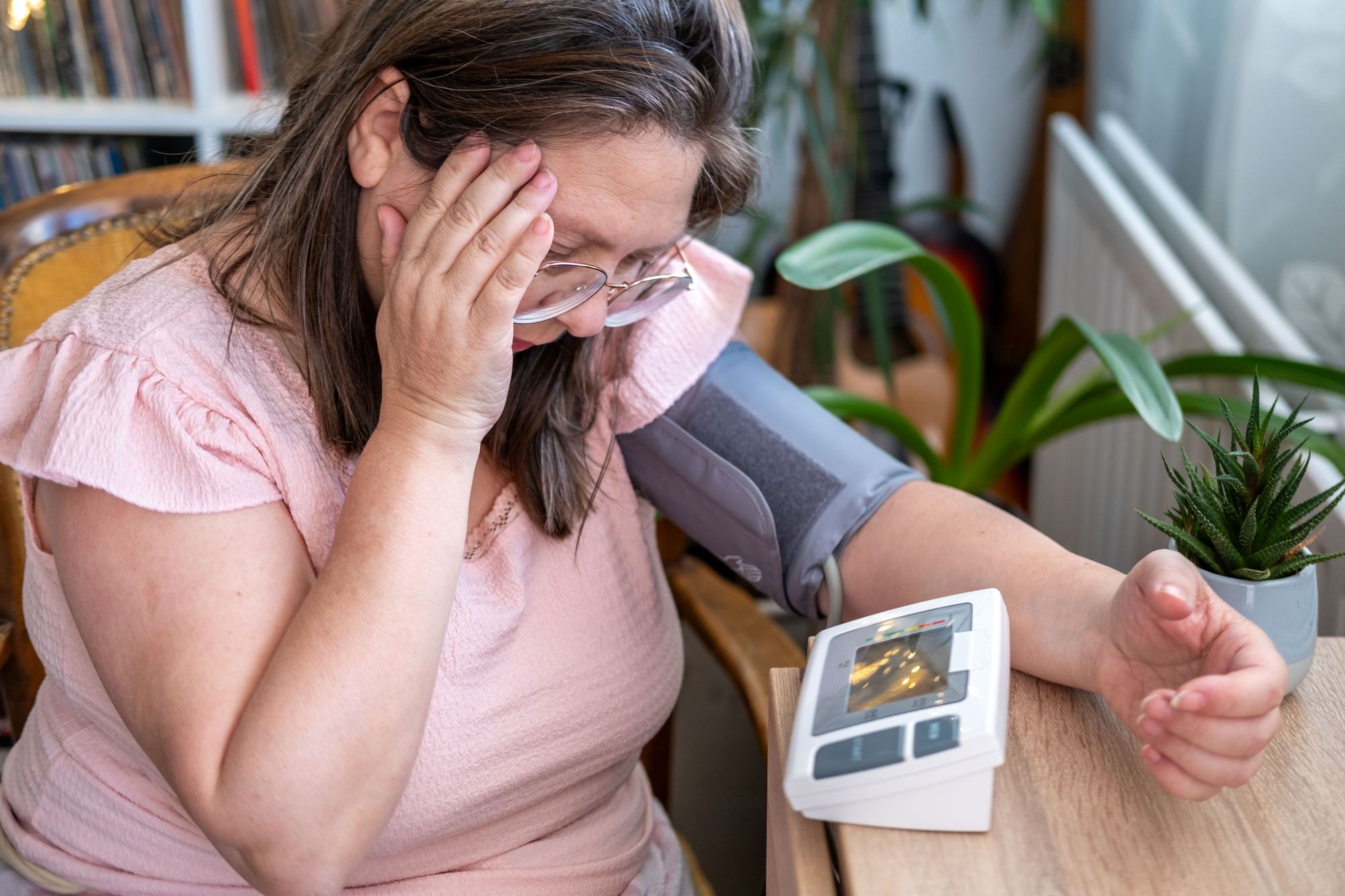 Realnie zwiększa ryzyko nadciśnienia. Polacy sięgają po nią zbyt często