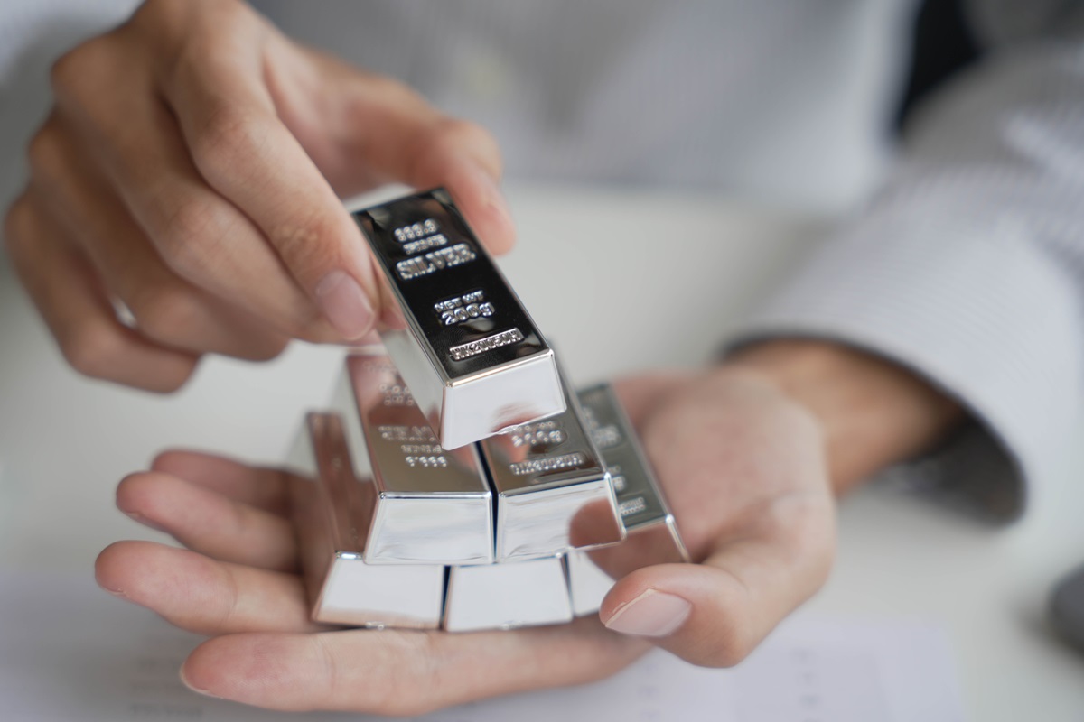 Ceny metali przez cały czas wysokie w 2026 r.: złoto, srebro, miedź. Co z ceną ropy naftowej?