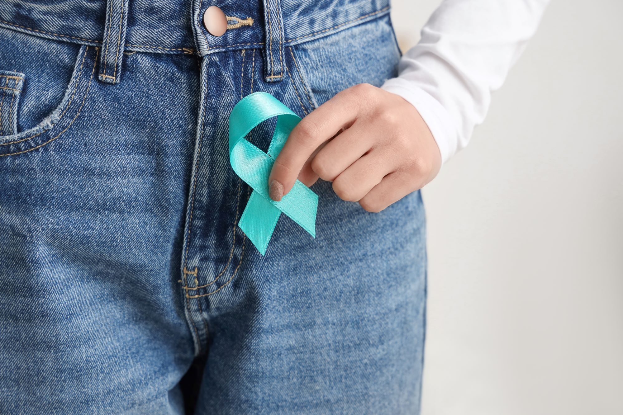 Wczesne objawy raka szyjki macicy. Łatwo pomylić je z typowymi 