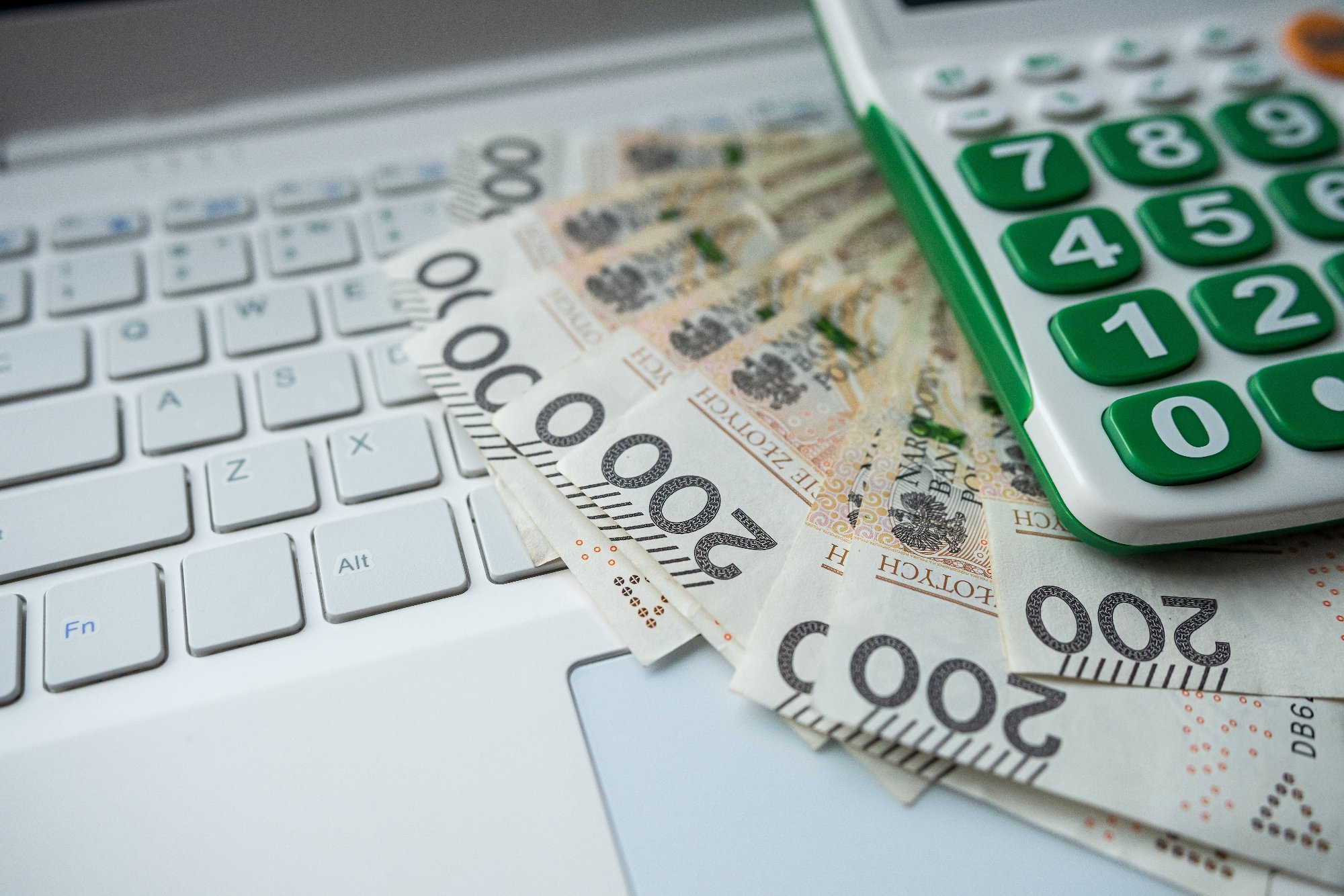 W tych przypadkach prywatny przelew uruchamia alarm w banku i urzędzie skarbowym. Trzy złote zasady niepodejrzanych finansów osobistych