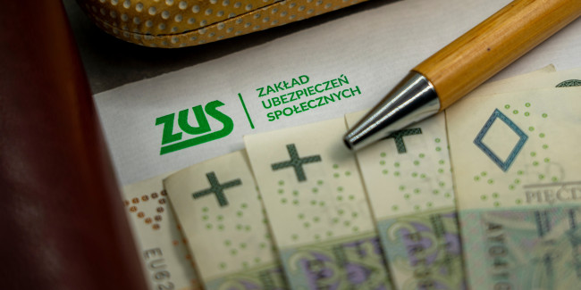 Pracujesz na świadczeniu przedemerytalnym? W tym roku termin na rozliczenie się z ZUS jest dłuższy