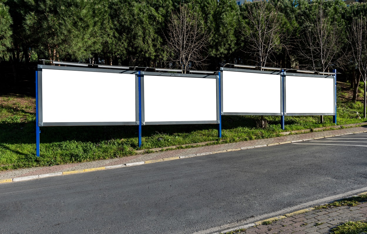 Tablica reklamowa. Kto i kiedy płaci podatek od nieruchomości?