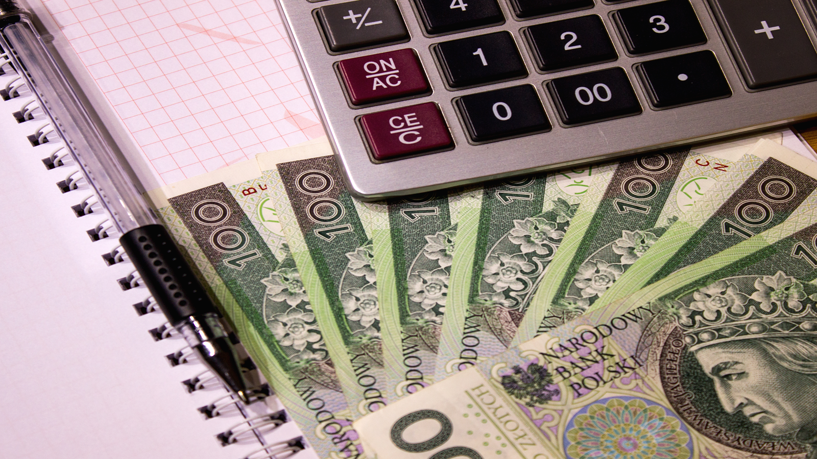 Od 2027 r. nie zaciągniesz kredytu z WIBOR-em. Wchodzi POLSTR. Reforma wskaźników referencyjnych – harmonogram i skutki dla kredytobiorców w Polsce
