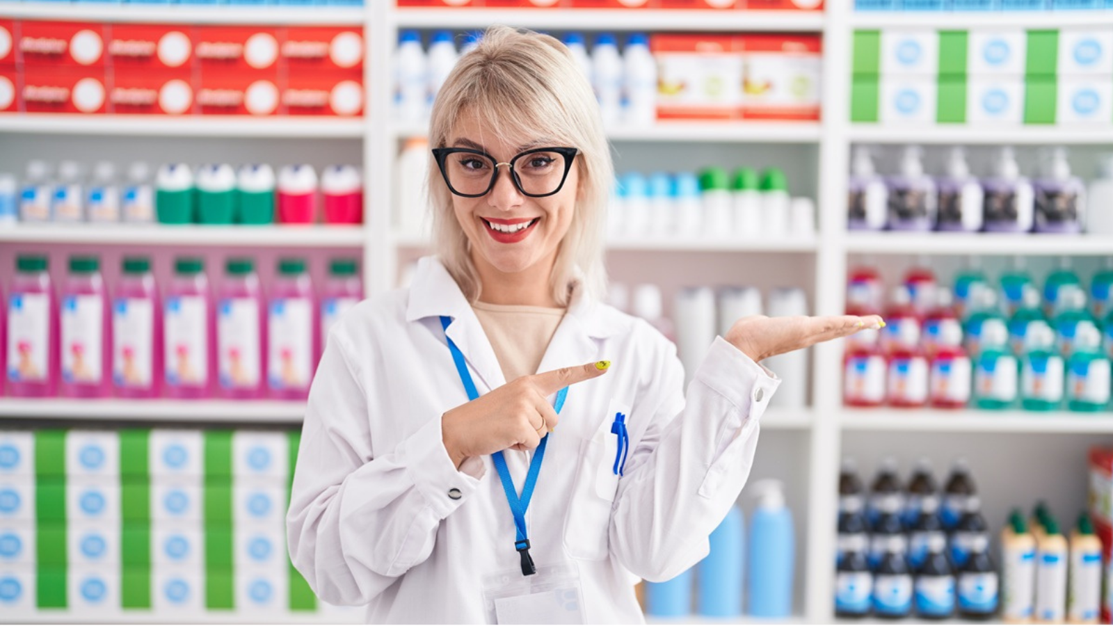 Koniec zakazu reklamy aptek? 14 lat temu wprowadzone obostrzenie niezgodne z prawem UE. Nowy projekt Prawa farmaceutycznego już w Sejmie