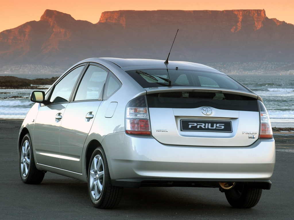 Używane Toyota Prius II (2003 2009) opinie i typowe
