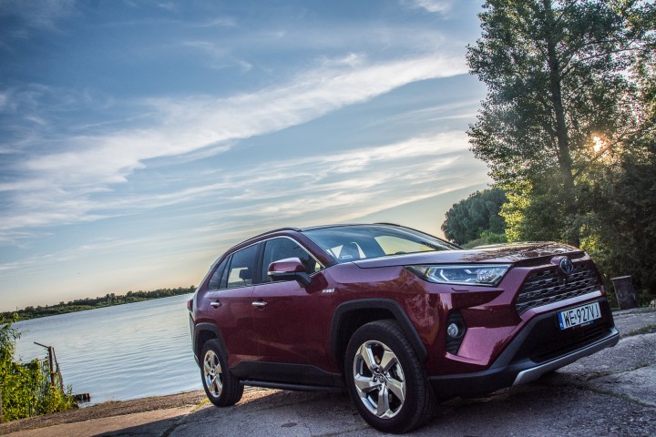 Test Toyota Rav4 2 5 Hybrid Executive Po Prostu Rodzinna Nowe Testy Aut Infor Pl