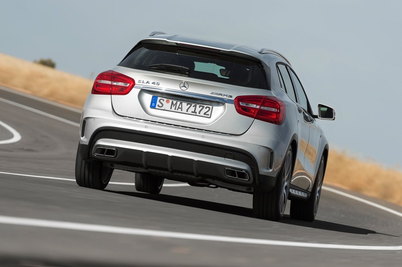 Mercedes Gla 45 Amg Suv O Osiagach Sportowego Coupe Premiery I Zapowiedzi Motonews Infor Pl